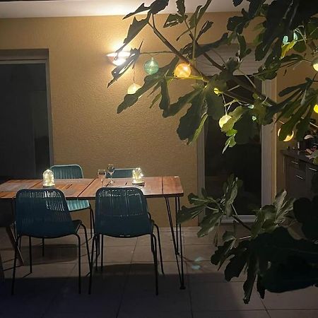 Tres Bel Appartement Contemporain Et Calme Фрежус Екстер'єр фото