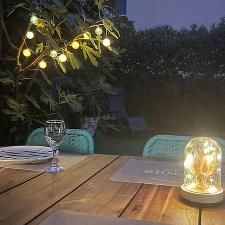 Tres Bel Appartement Contemporain Et Calme Фрежус Екстер'єр фото