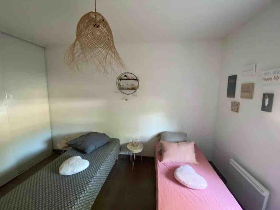 Tres Bel Appartement Contemporain Et Calme Фрежус Екстер'єр фото
